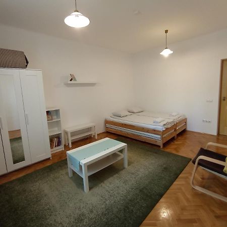 Gizella Apartman Eger Eksteriør bilde